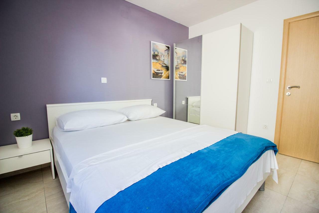 Colic Lägenhet Njivice Exteriör bild
